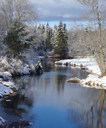 snow-scene-road-to-Wolfville-stream3