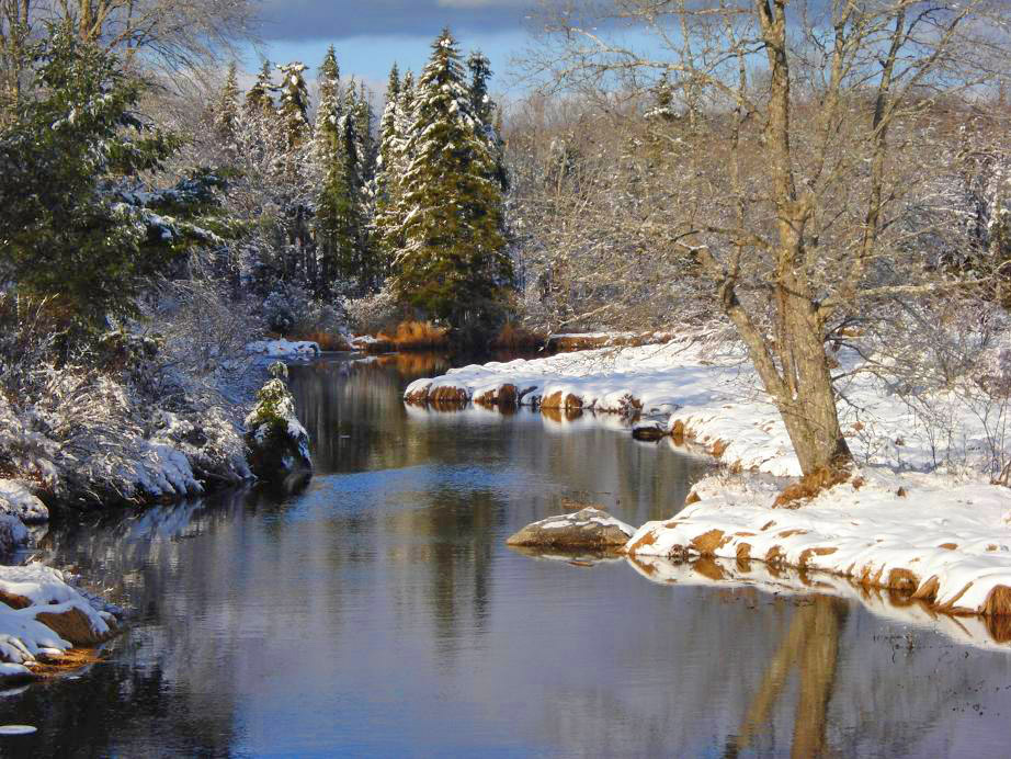 snow-scene-road-to-Wolfville-stream2a